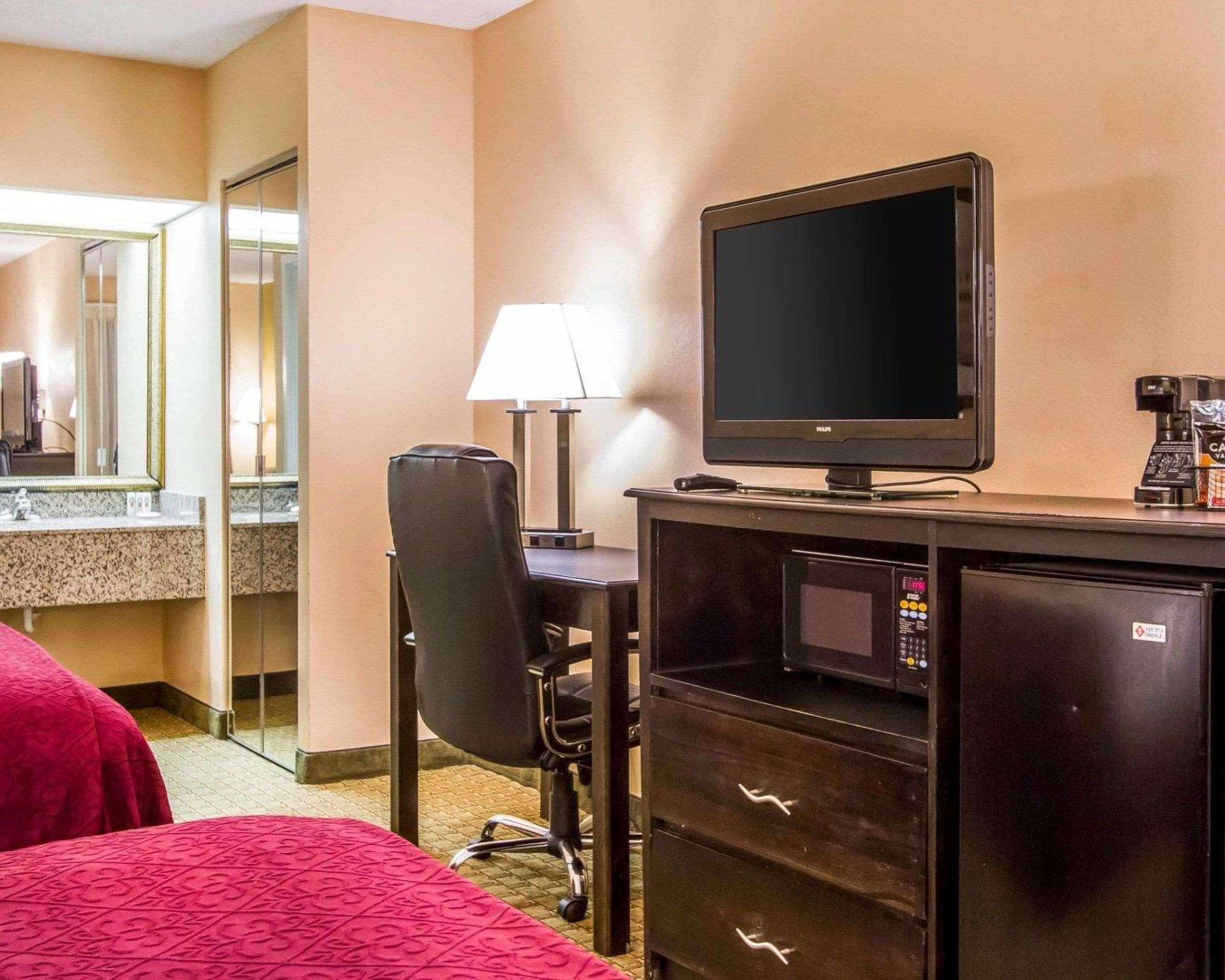 Quality Inn Фолі Екстер'єр фото