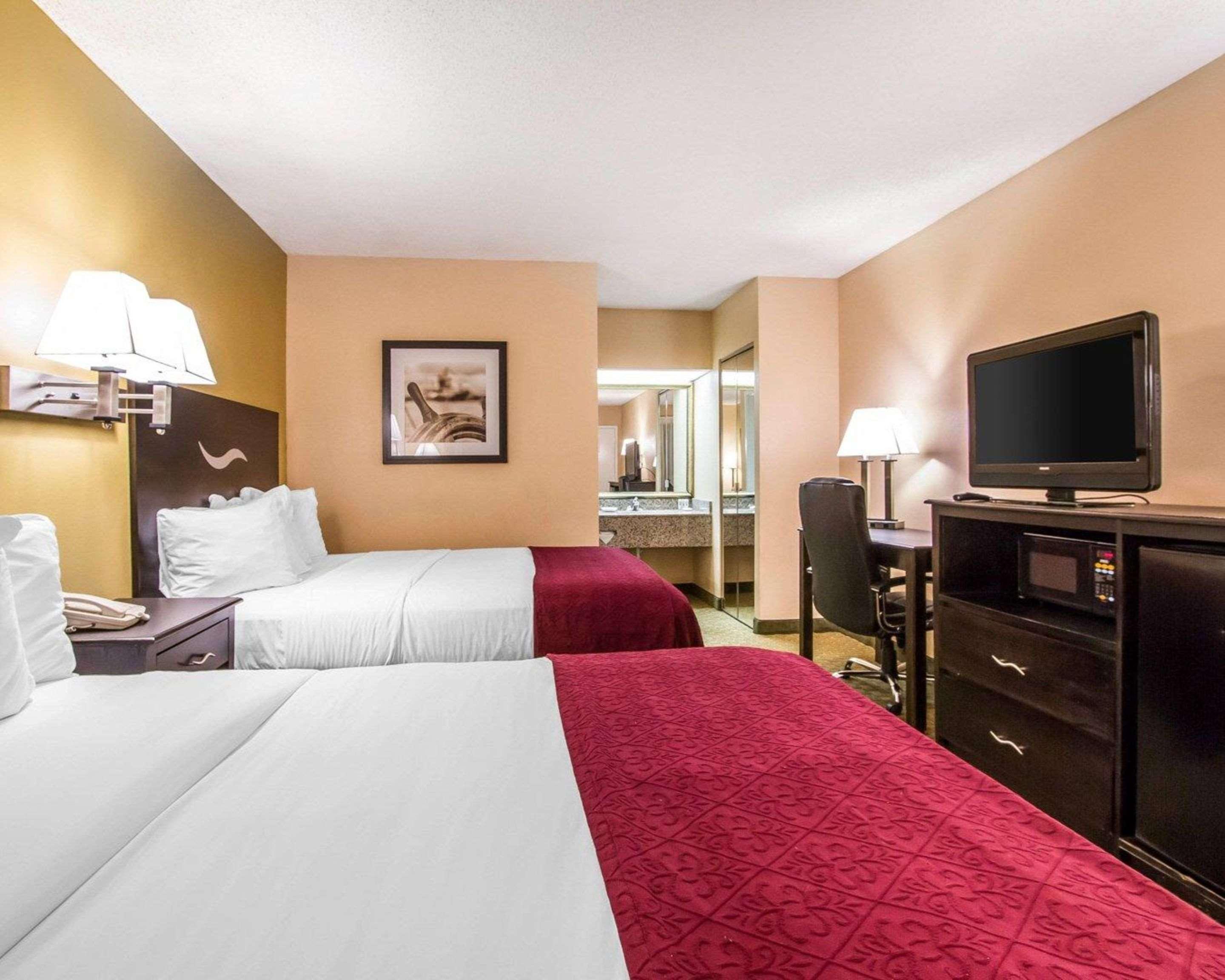 Quality Inn Фолі Екстер'єр фото