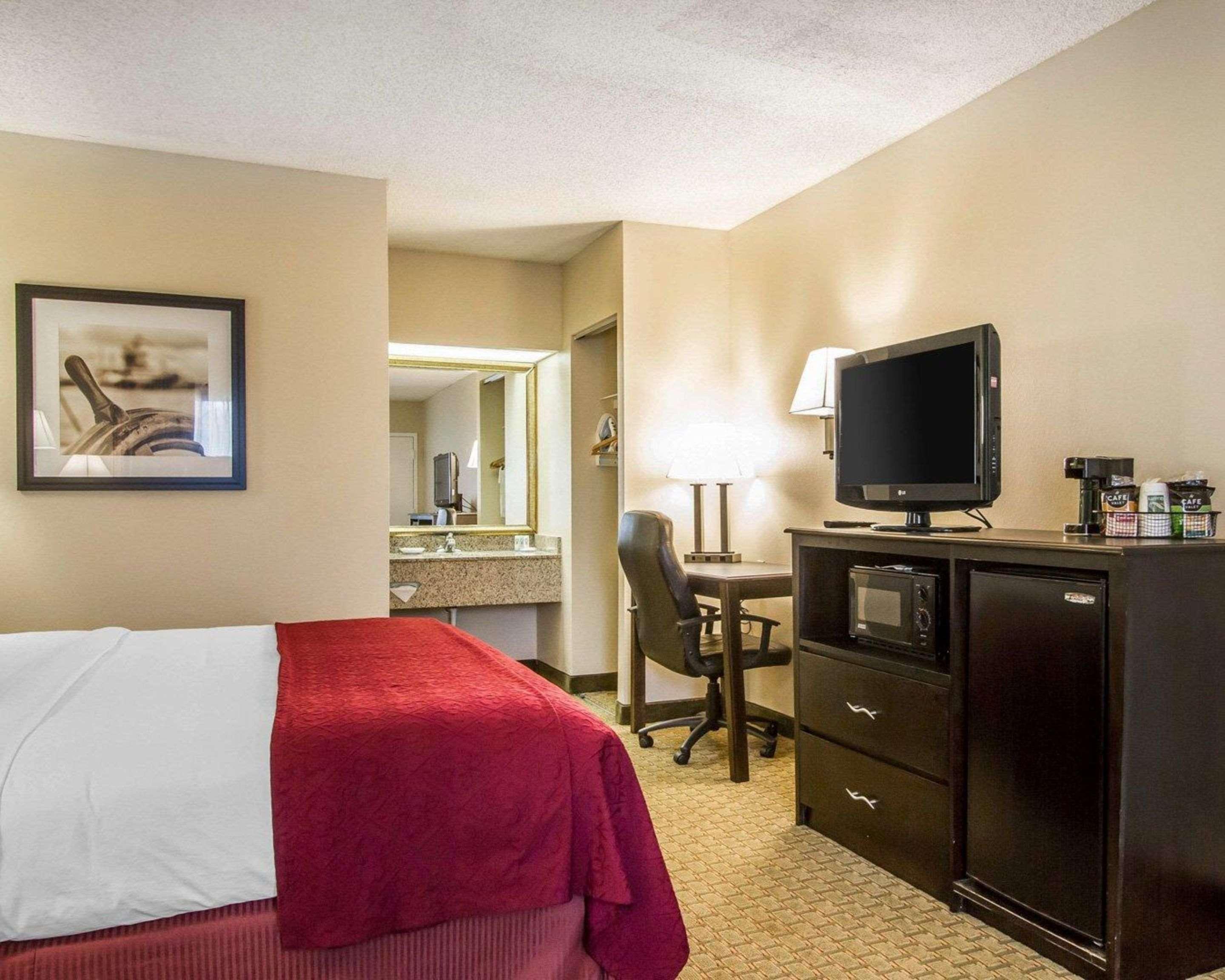 Quality Inn Фолі Екстер'єр фото