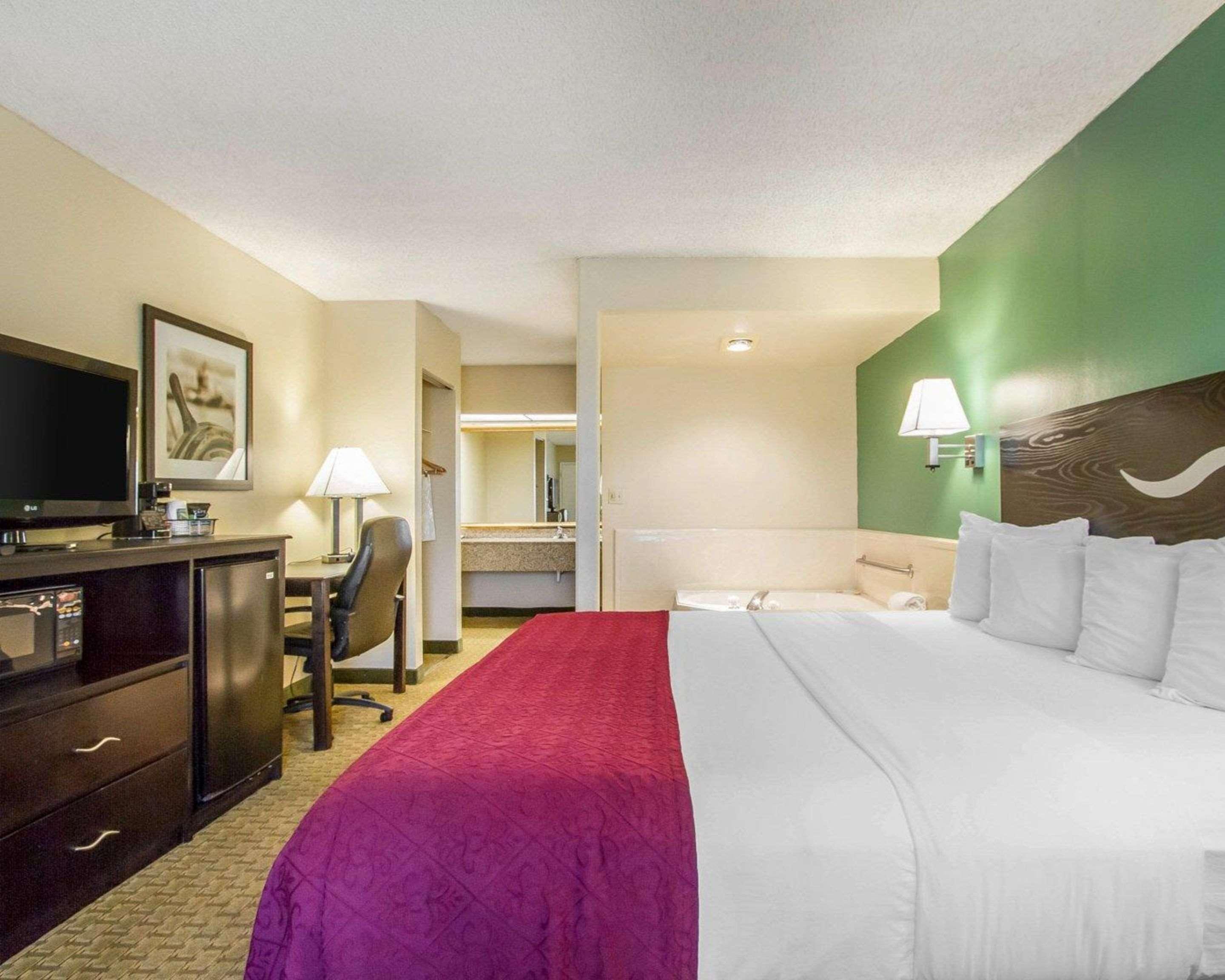 Quality Inn Фолі Екстер'єр фото